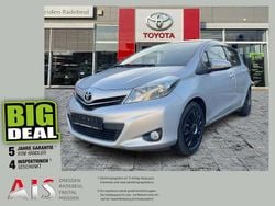 Silver metallic Gebraucht 2012 Toyota Yaris Life Kleinwagen | 5.990 € (Guter Preis)
