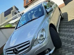 Silber Gebraucht 2008 Mercedes R280 AMG line Van / Kleinbus | 12.800 € (Teuer)