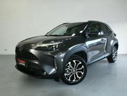 Grau Gebraucht 2025 Toyota Yaris Cross Team SUV | 24.980 € (Fairer Preis)