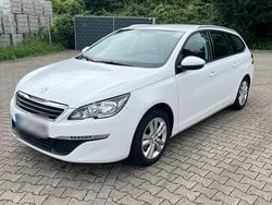 Weiß Gebraucht 2016 Peugeot 308 Kombi | 6.200 € (Fairer Preis)