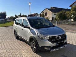 Silber Gebraucht 2022 Dacia Lodgy Stepway Van / Kleinbus | 16.500 € (Fairer Preis)