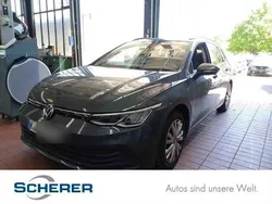 Grau Gebraucht 2022 VW Golf VIII Life Kombi | 21.400 € (Fairer Preis)