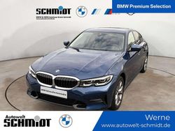 Phytonicblau metallic Gebraucht 2022 BMW 320 Sport Line Limousine | 30.890 € (Fairer Preis)