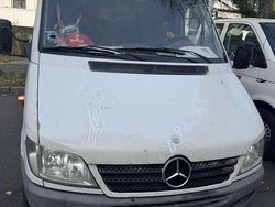 Weiß Gebraucht 2005 Mercedes 316 Van | 3.500 €