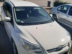 Weiß Gebraucht 2014 Ford Focus Kombi | 7.500 € (Teuer)