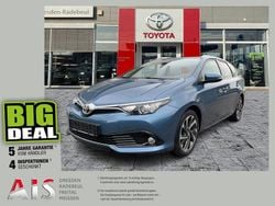 Blue metallic Gebraucht 2016 Toyota Auris Touring Sports Design Kombi | 14.580 € (Fairer Preis)