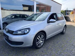 Silber Gebraucht 2010 VW Golf VI Comfortline Limousine | 8.999 € (Etwas zu teuer)