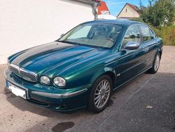 Grün Gebraucht 2006 Jaguar X-type Executive Limousine | 2.850 € (Fairer Preis)