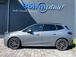 Grau Gebraucht 2023 BMW 218 Active Tourer M Sport Van / Kleinbus | 30.980 € (Fairer Preis)