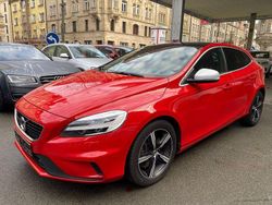 Rot Gebraucht 2016 Volvo V40 R-Design Limousine | 11.990 € (Etwas zu teuer)