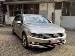 Grau Gebraucht 2015 VW Passat Highline Kombi | 13.000 € (Guter Preis)