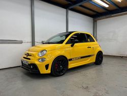 Gelb Gebraucht 2018 Abarth 595C Competizione Cabrio | 23.500 €