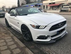 Weiß Gebraucht 2015 Ford Mustang GT Cabrio | 33.000 € (Superpreis)