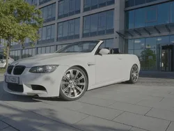 Weiß Gebraucht 2011 BMW M3 Cabriolet M Sport Cabrio | 35.490 €