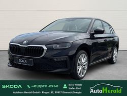 Schwarz Neu 2025 Skoda Scala Drive Kleinwagen | 31.135 € (Teuer)