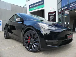 Schwarz Gebraucht 2024 Tesla Model Y Long Range SUV | 43.799 € (Guter Preis)
