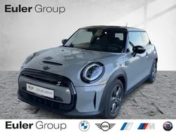 Moonwalk grey (metallic) Gebraucht 2022 Mini Cooper SE Kleinwagen | 16.499 € (Guter Preis)