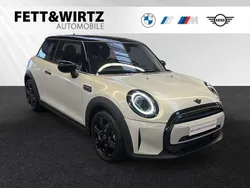 White silver metallic Gebraucht 2022 Mini Cooper Kleinwagen | 22.890 € (Fairer Preis)
