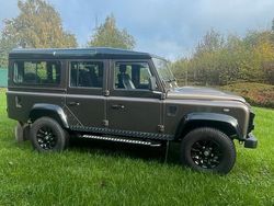 Braun Gebraucht 2013 Land Rover Defender SUV | 51.500 € (Teuer)