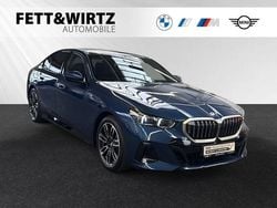 Phytonicblau metallic Gebraucht 2024 BMW 520 M Sport Limousine | 51.800 € (Teuer)