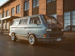 Blau Gebraucht 1985 VW Caravelle Van / Kleinbus | 26.990 €