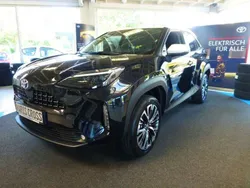 Grau Neu 2025 Toyota Yaris Cross SUV | 29.900 €