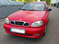 Rot Gebraucht 2001 Chevrolet Lanos SE Limousine | 699 €