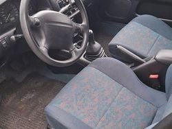 Grün Gebraucht 1997 Mazda 323F Limousine | 1.290 € (Fairer Preis)