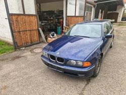 Blau Gebraucht 1998 BMW 523 Kombi | 1.199 €