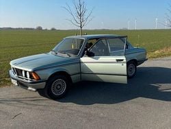 Grün Gebraucht 1983 BMW 315 Basis Kleinwagen | 8.500 €