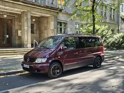 Rot Gebraucht 1997 Mercedes V230 Van / Kleinbus | 5.500 €