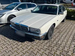 Weiß Gebraucht 1986 Jaguar XJ40 Limousine | 5.600 €