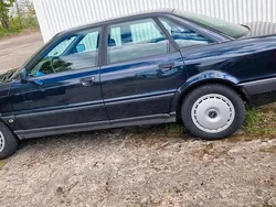 Blau Gebraucht 1992 Audi 80 Limousine | 1.500 €