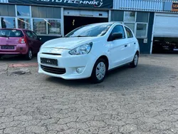 Weiß Gebraucht 2014 Mitsubishi Space Star Kleinwagen | 2.700 € (Fairer Preis)