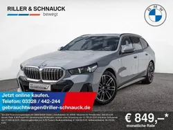 Grau Gebraucht 2024 BMW 540 M Sport Kombi | 66.950 € (Teuer)