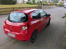 Rot Gebraucht 2012 Renault Clio IV Limousine | 3.600 € (Superpreis)