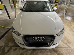 Schwarz Gebraucht 2016 Audi A3 Sportback e-tron Design Limousine | 13.500 € (Fairer Preis)