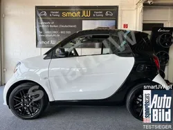 Weiß Gebraucht 2019 Smart ForTwo Coupé Brabus Xclusive Kleinwagen | 31.800 €