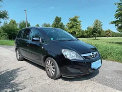 Schwarz Gebraucht 2010 Opel Zafira Van / Kleinbus | 4.900 € (Etwas zu teuer)