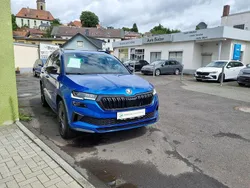 Blau Neu 2025 Skoda Karoq SportLine SUV | 35.990 € (Fairer Preis)