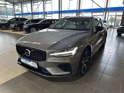 Grau Gebraucht 2020 Volvo V60 R-Design Kombi | 29.500 € (Superpreis)