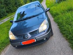 Grau Gebraucht 2004 Renault Grand Scénic II Van / Kleinbus | 500 € (Fairer Preis)