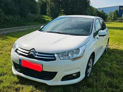 Weiß Gebraucht 2012 Citroën C4 Limousine | 6.400 € (Teuer)