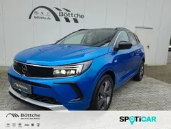 Blau/metallic lackierung drei Gebraucht 2023 Opel Grandland X Elegance SUV | 22.940 € (Superpreis)