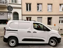 Weiß Gebraucht 2023 Opel Combo Van / Kleinbus | 17.500 € (Fairer Preis)