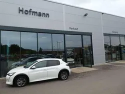 Weiß Gebraucht 2021 Peugeot e-208 Allure Kleinwagen | 15.950 € (Fairer Preis)