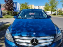 Blau Gebraucht 2012 Mercedes B180 Van / Kleinbus | 12.900 € (Etwas zu teuer)