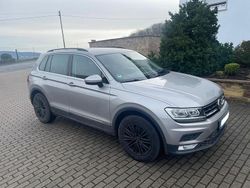 Grau Gebraucht 2017 VW Tiguan SUV | 18.900 € (Fairer Preis)
