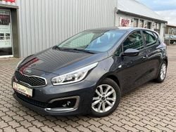 Schwarz Gebraucht 2018 Kia Ceed Kleinwagen | 9.999 € (Guter Preis)