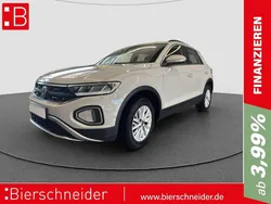 Grau Gebraucht 2024 VW T-Roc Life SUV | 25.950 € (Superpreis)